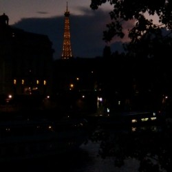 Paris (Foto: Santosha)