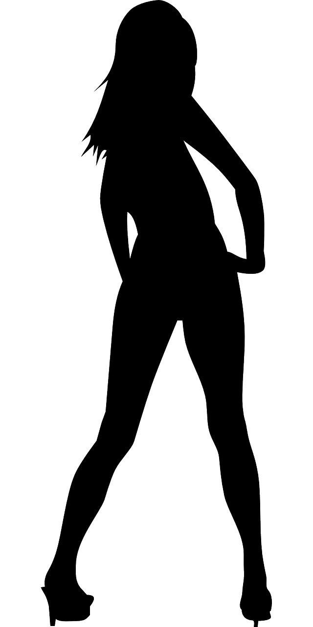 Frau mit High Heels (Bild: OpenClips, Pixabay)